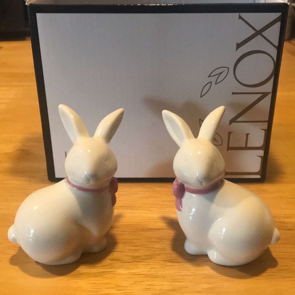 Lenox Bow Tie Bunnies Salt and Pepper Shaker Set